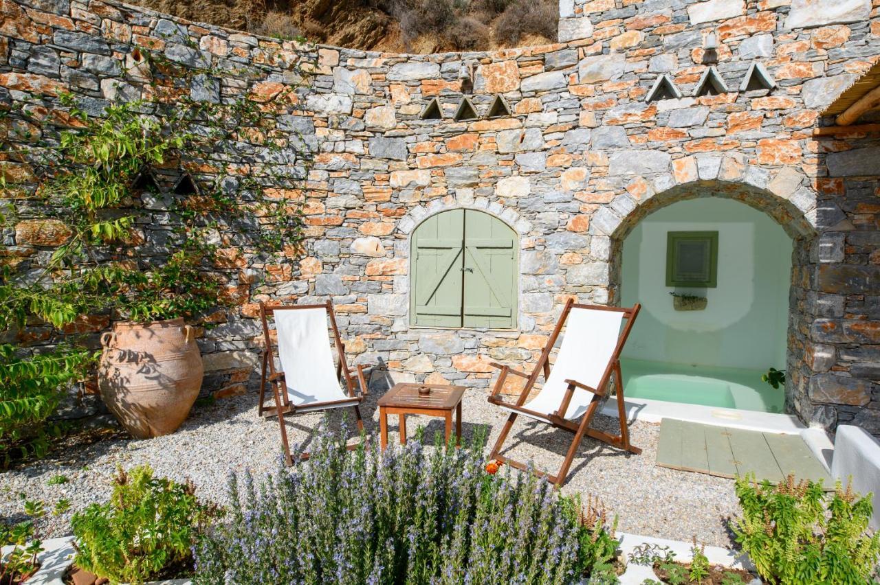 Aliori Art Caves Hotel Aegiali Exterior photo