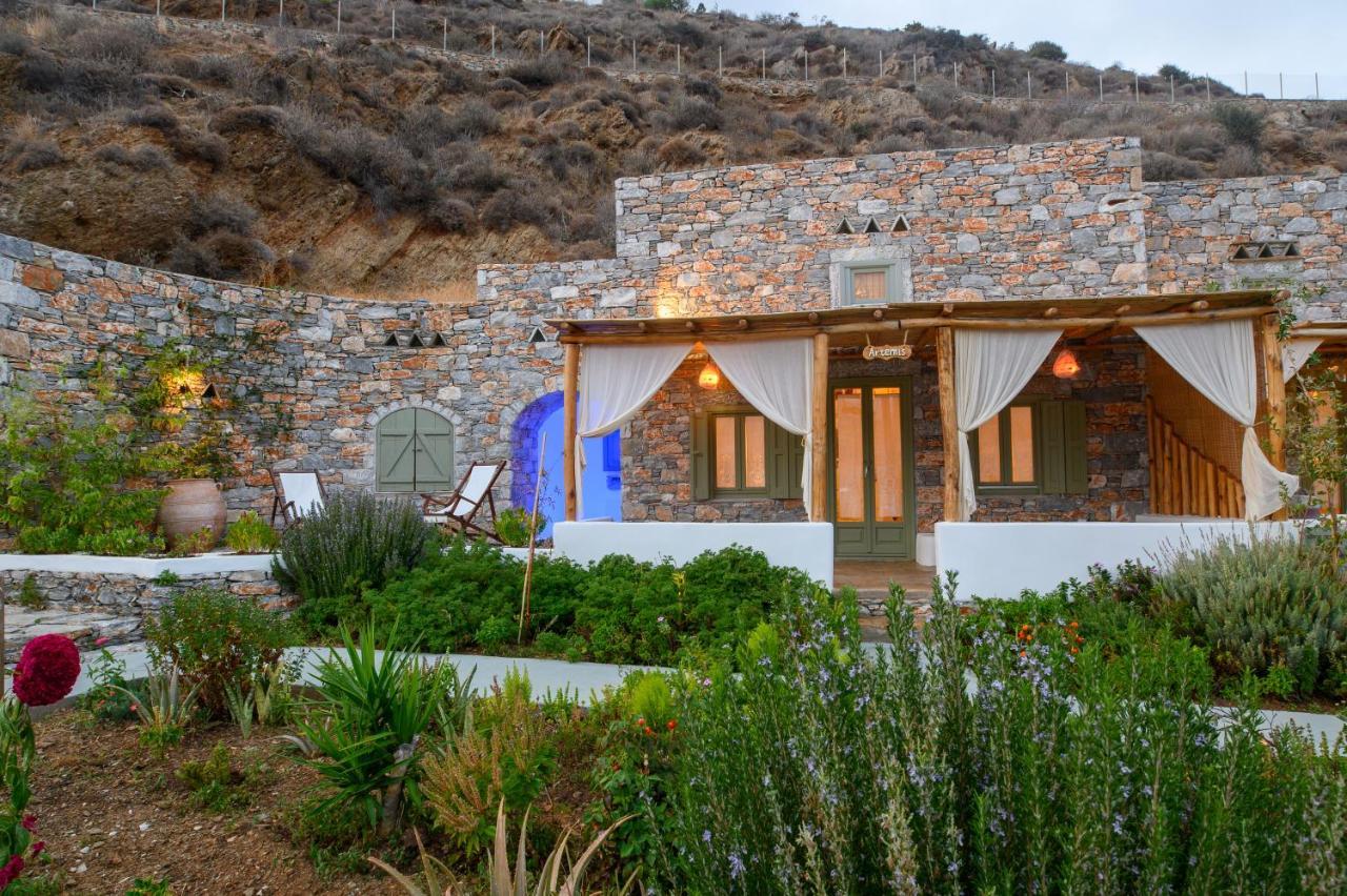 Aliori Art Caves Hotel Aegiali Exterior photo
