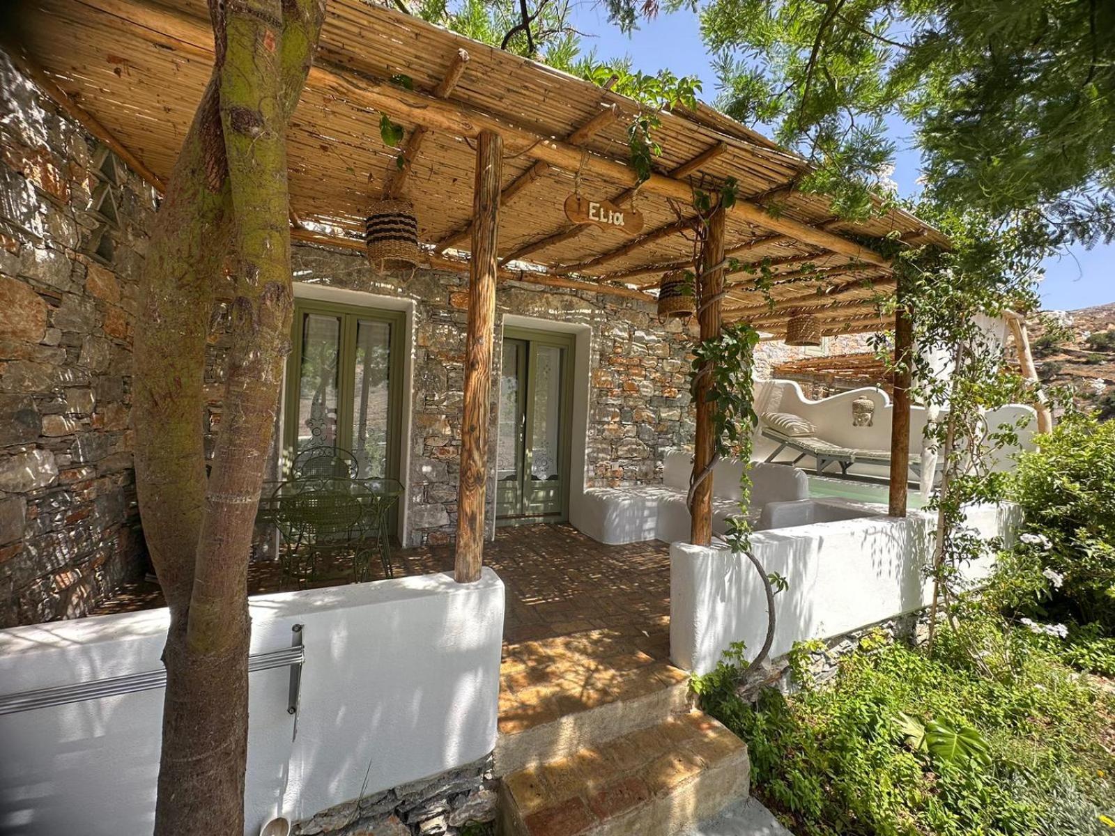 Aliori Art Caves Hotel Aegiali Exterior photo