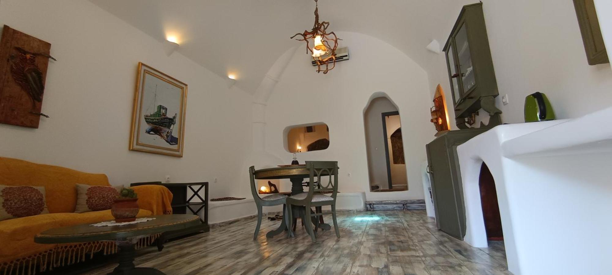 Aliori Art Caves Hotel Aegiali Exterior photo